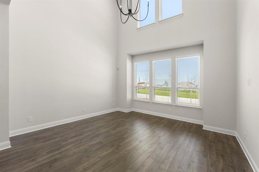 11. 3916 Keya - Family