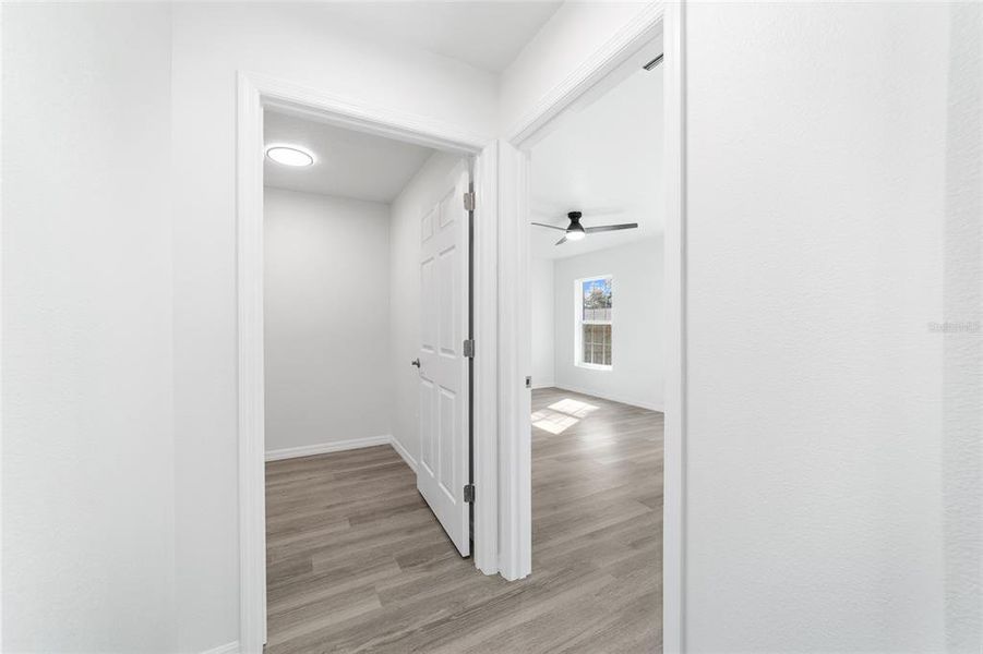 Spacious, unfurnished interior of a new home in , Dunnellon (Image 40).