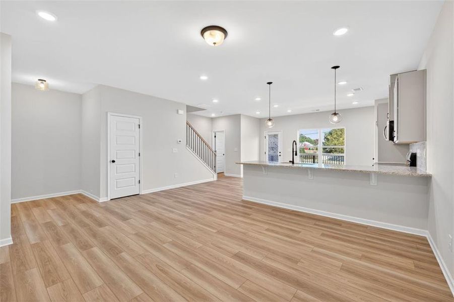 Spacious, unfurnished interior of a new home in Franklin Manor, Lawrenceville (Image 45).