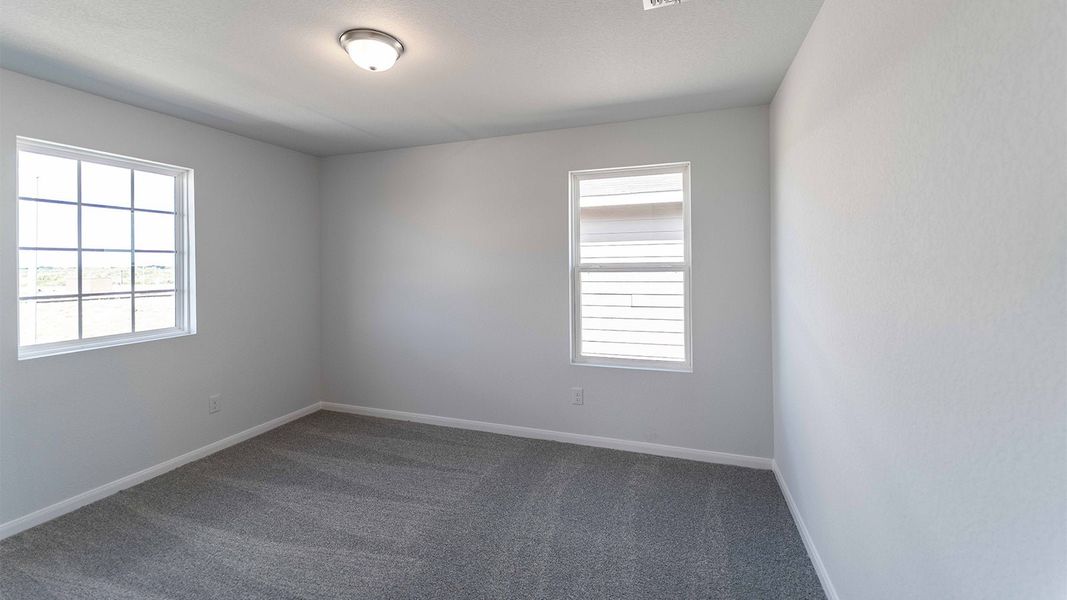 Spacious, unfurnished interior of a new home in Garden Grove, San Antonio (Image 31).