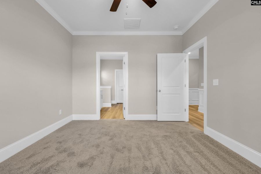 Spacious, unfurnished interior of a new home in Bickley Station, Irmo (Image 13).