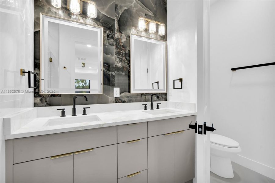 Furnished interior view inside a new home in , Lehigh Acres (Image 7).