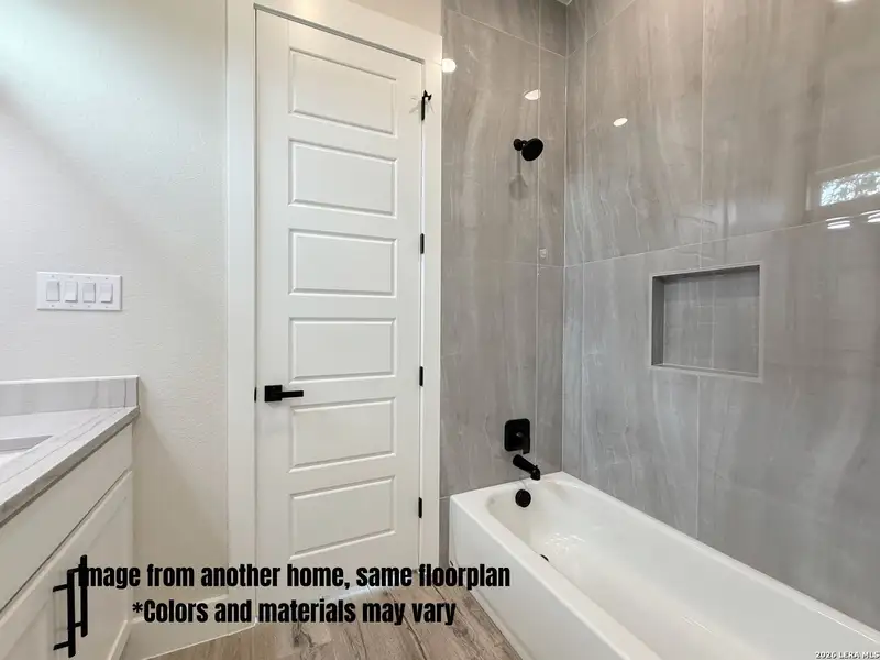Furnished interior view inside a new home in , La Vernia (Image 7). Furnished interior view inside a new home in , La Vernia (Image 7).