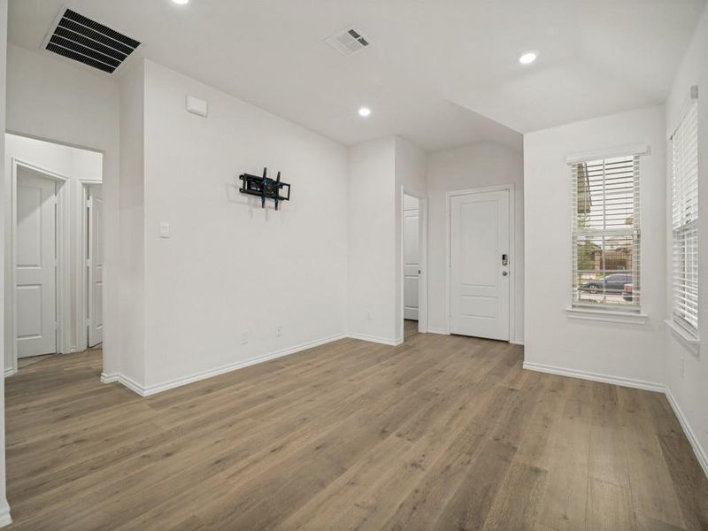 Spacious, unfurnished interior of a new home in Magnolia, Josephine (Image 16).