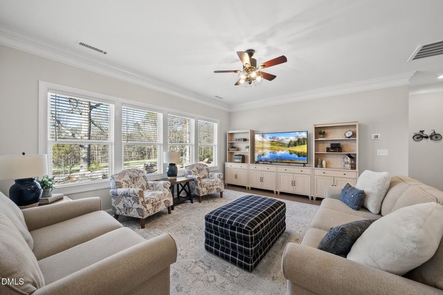 16-DSC09327 16-DSC09327