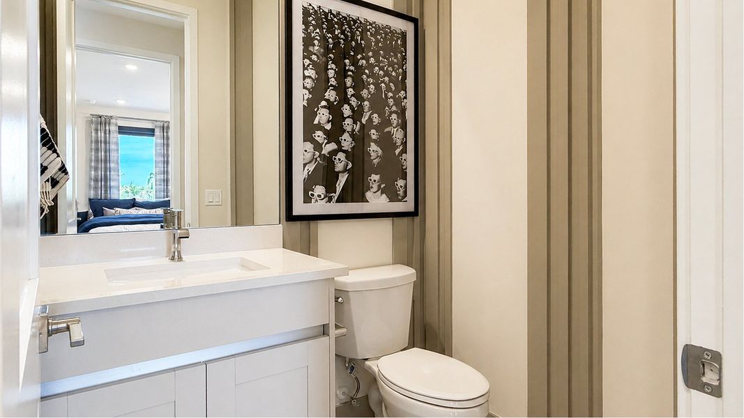 4662 Versailles Powder1 F1 Base1