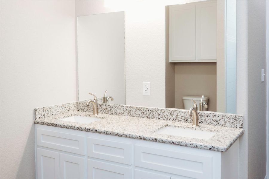 Spacious, unfurnished interior of a new home in , Surfside Beach (Image 19).