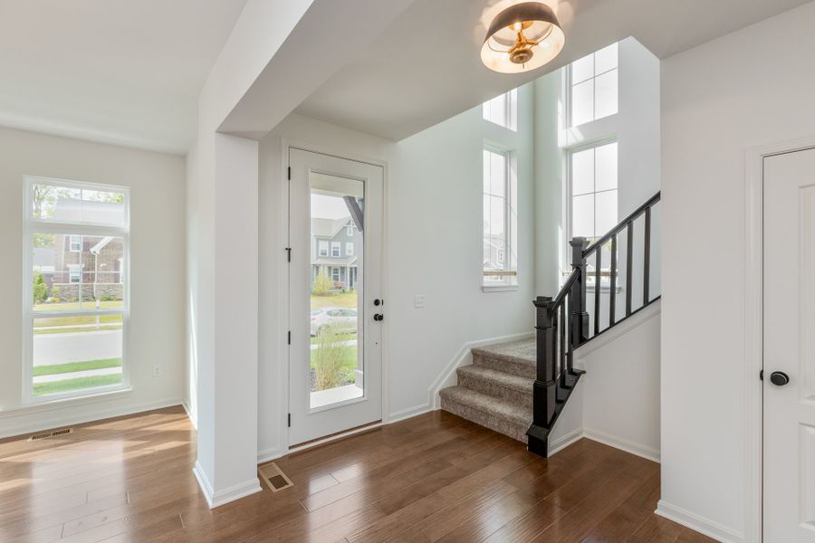 Representative unfurnished interior of a home built from the Grayson by Fischer Homes in Governor’s Preserve, Canton (Image 13).