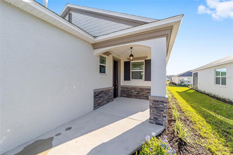 Exterior details and patio area of a home in , Ocala (Image 23).