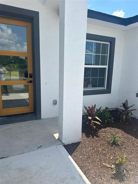 Exterior details and patio area of a home in , Ocala (Image 3).