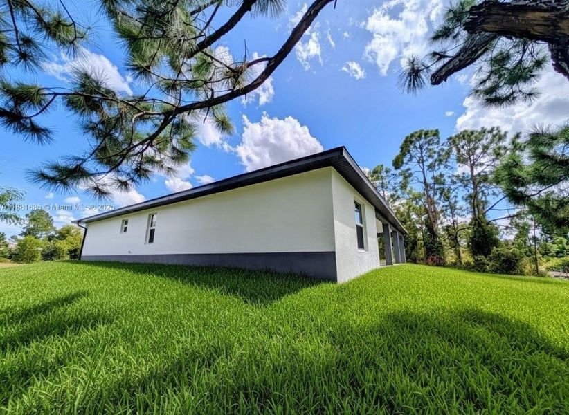 Image 38 of a home in . Image 38 of a home in .