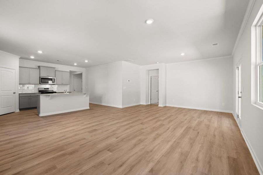 Spacious, unfurnished interior of a new home in Northwoods at Mirror Lake, Villa Rica (Image 21).