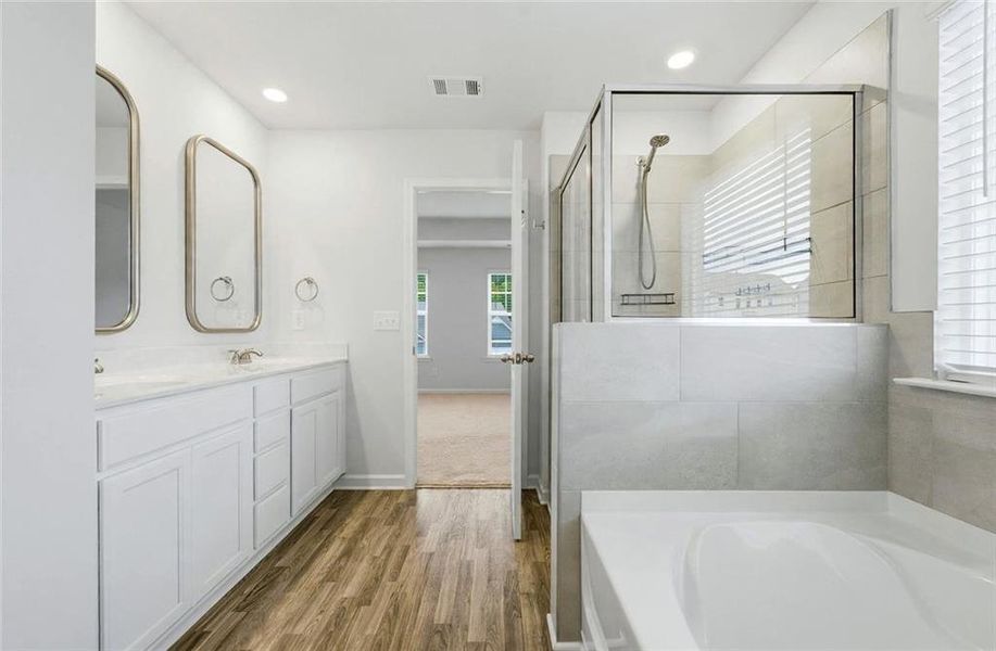 Furnished interior view inside a new home in Creekside Landing, Dallas (Image 9).
