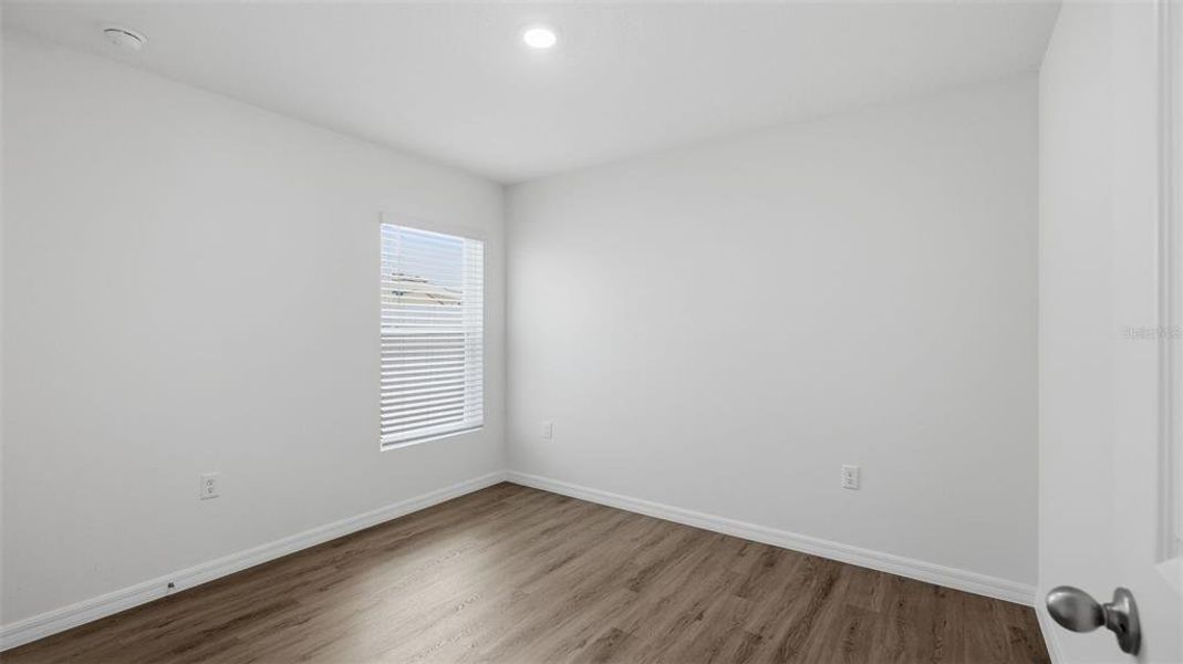 Spacious, unfurnished interior of a new home in Northwater at Two Rivers, Zephyrhills (Image 44).