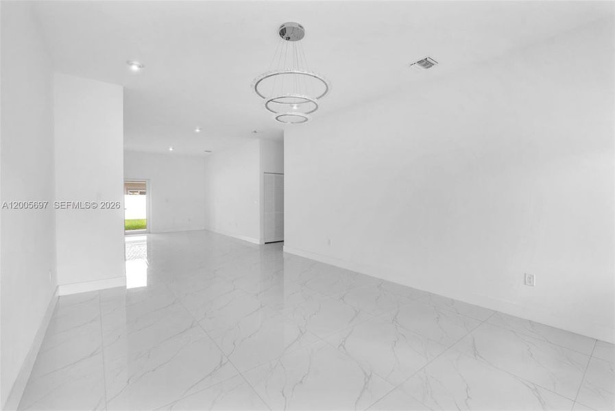 Spacious, unfurnished interior of a new home in , Homestead (Image 19).