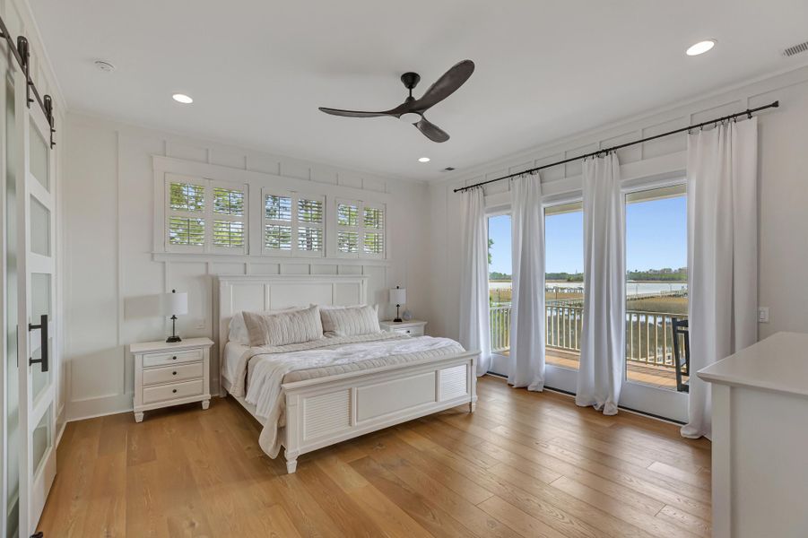 Furnished interior view inside a new home in , Wando (Image 38).