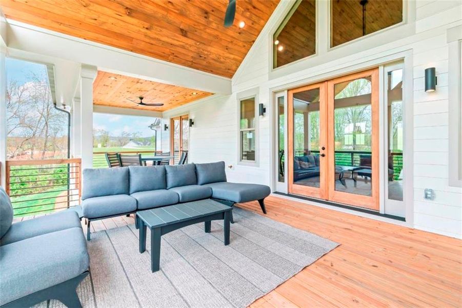Exterior details and patio area of a home in , Blairsville (Image 4).