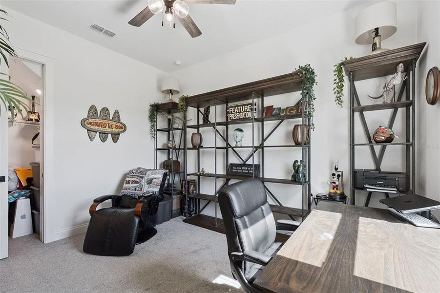Furnished interior view inside a new home in , Winter Garden (Image 46).