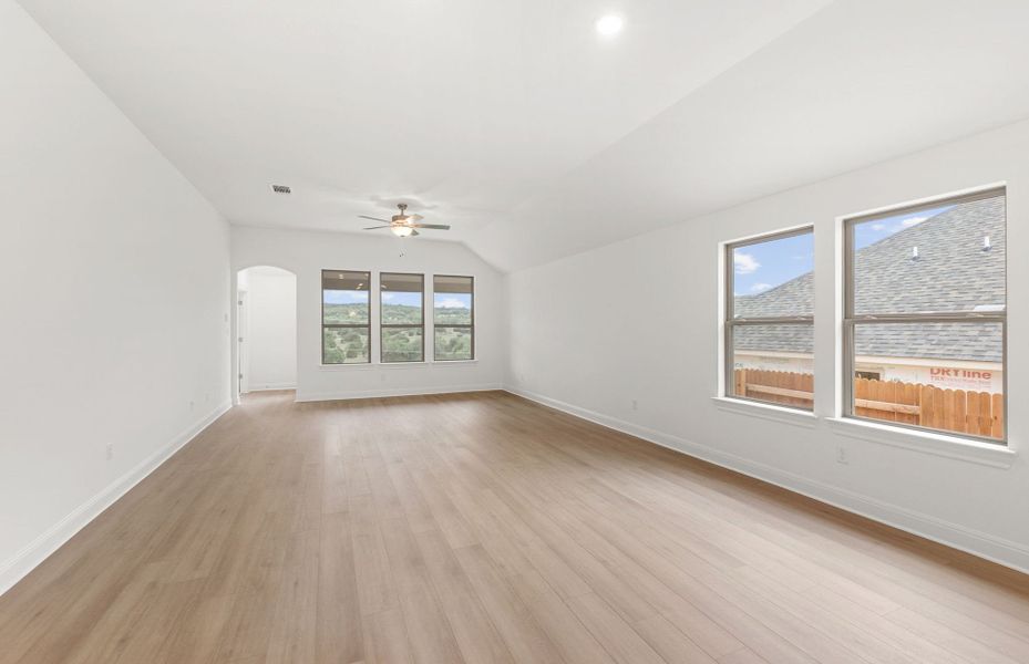 Open Dining and Gathering Space
