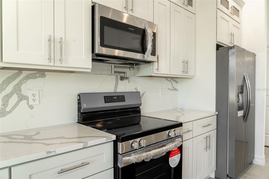 Furnished interior view inside a new home in , Ocala (Image 9).