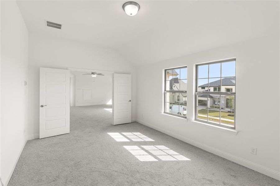 20. 332 Bay Laurel - Media