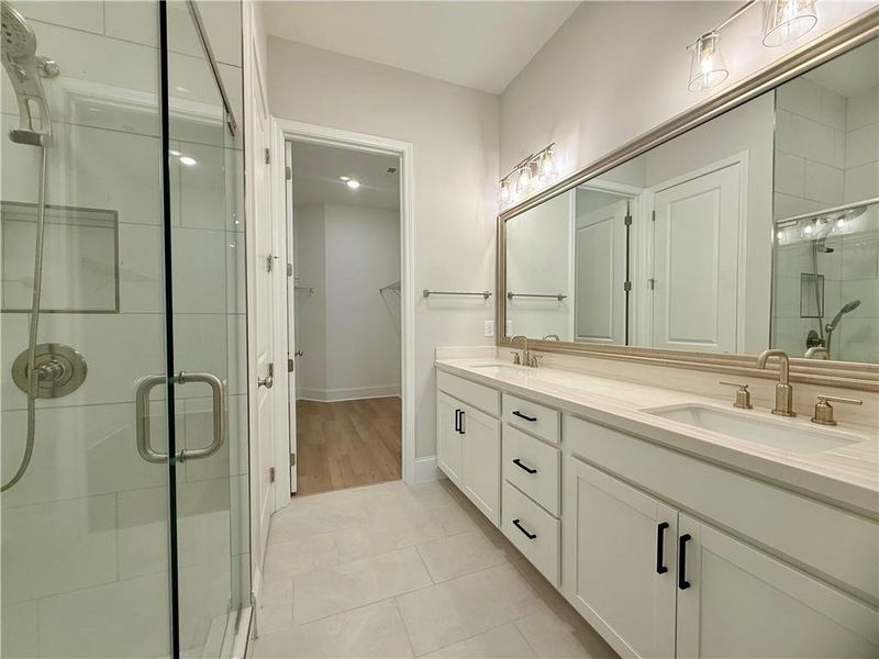 Furnished interior view inside a new home in , Kennesaw (Image 7).