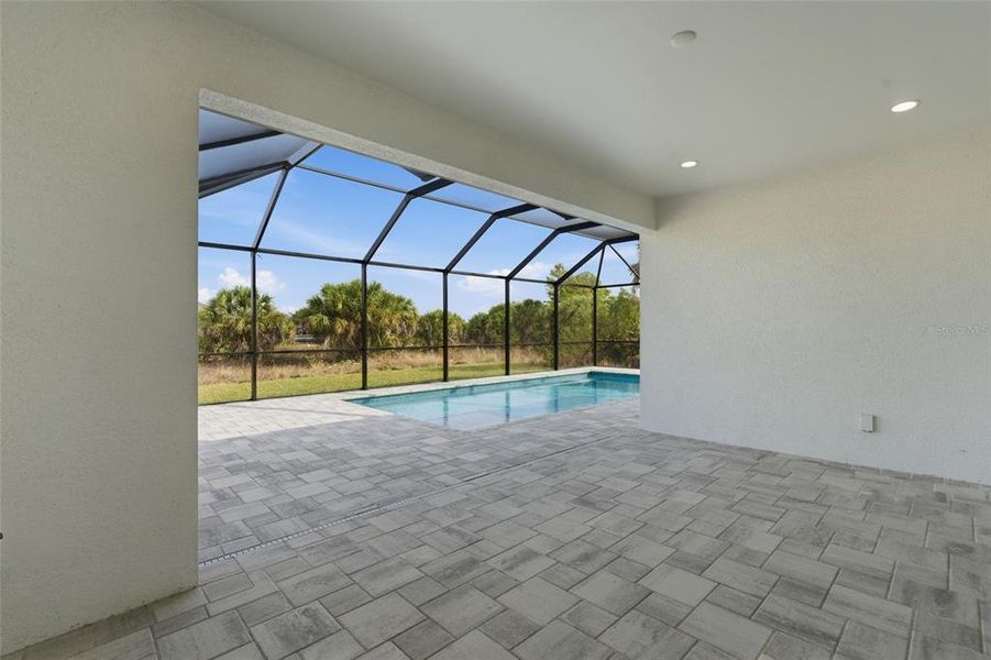 Exterior details and patio area of a home in , Port Charlotte (Image 25).
