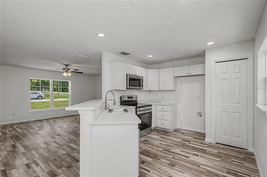 Furnished interior view inside a new home in , Ocala (Image 6).