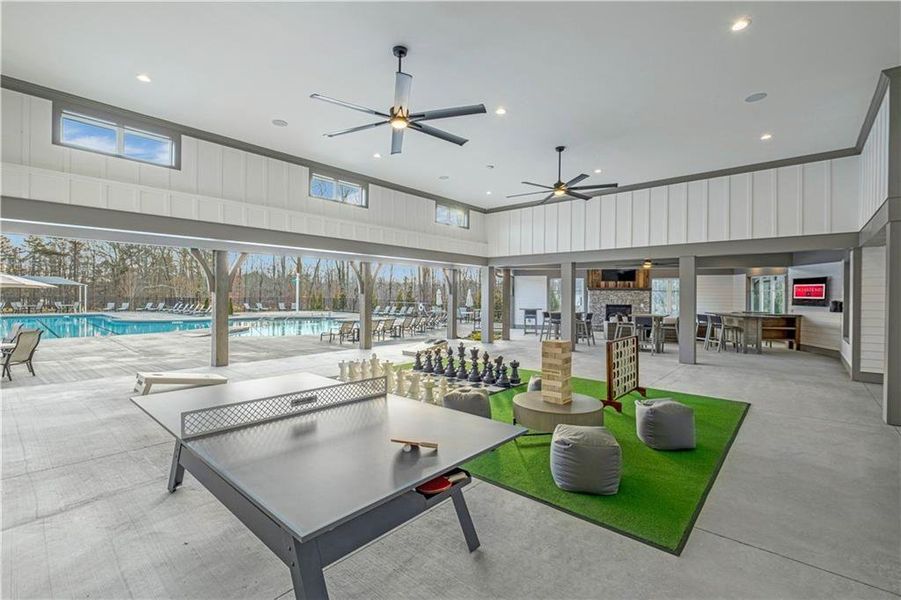 Community amenities in Twin Lakes, Hoschton (Image 39).