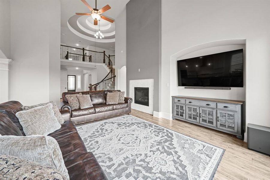 Image 7 of a home in Summit at Lake Travis.