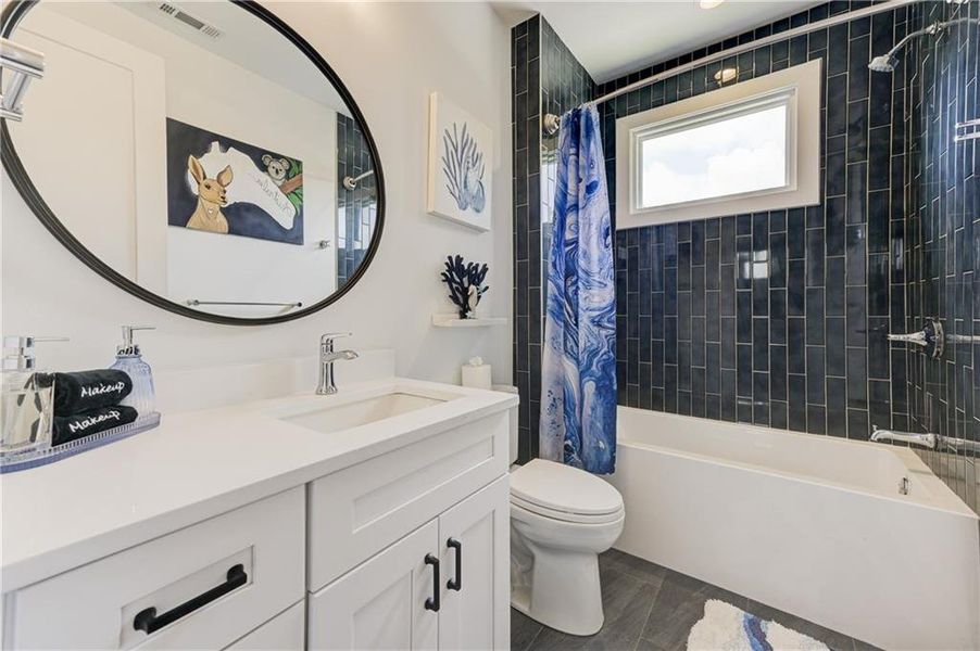Furnished interior view inside a new home in , Atlanta (Image 39).