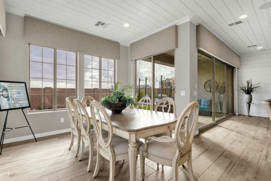 Representative furnished interior of a home built from the Residence Six by Blandford Homes in Earnhardt Ranch, Chandler (Image 6). Representative furnished interior of a home built from the Residence Six by Blandford Homes in Earnhardt Ranch, Chandler (Image 6).