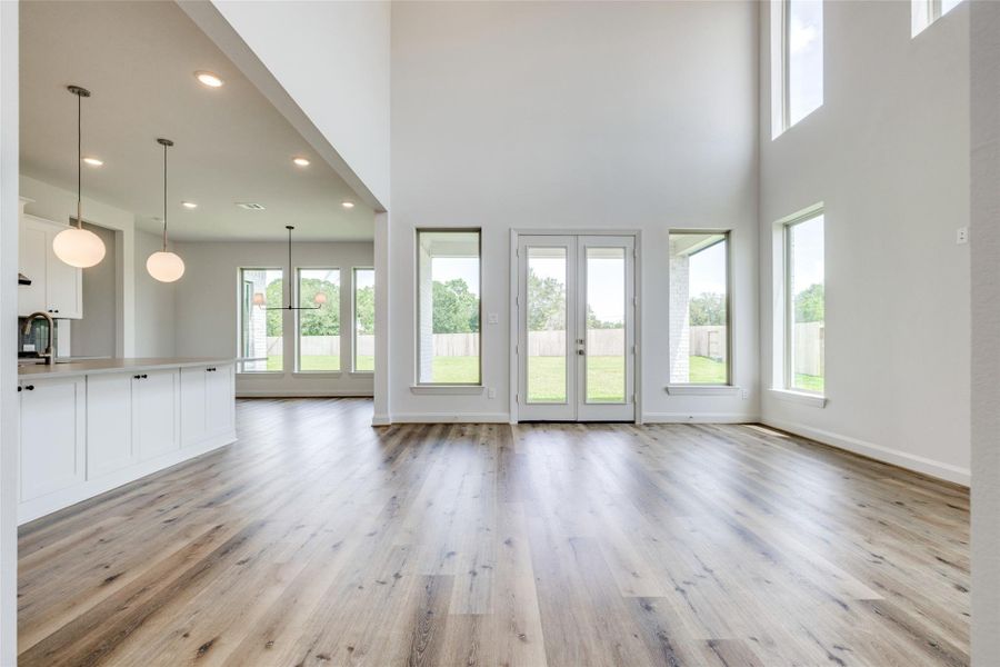 Spacious, unfurnished interior of a new home in , Sealy (Image 19).