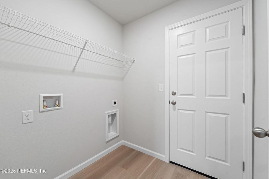 Spacious, unfurnished interior of a new home in , Jacksonville (Image 23).