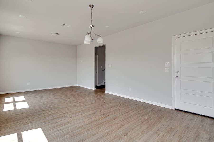 Spacious, unfurnished interior of a new home in Trails of Fossil Creek, Fort Worth (Image 19). Spacious, unfurnished interior of a new home in Trails of Fossil Creek, Fort Worth (Image 19).