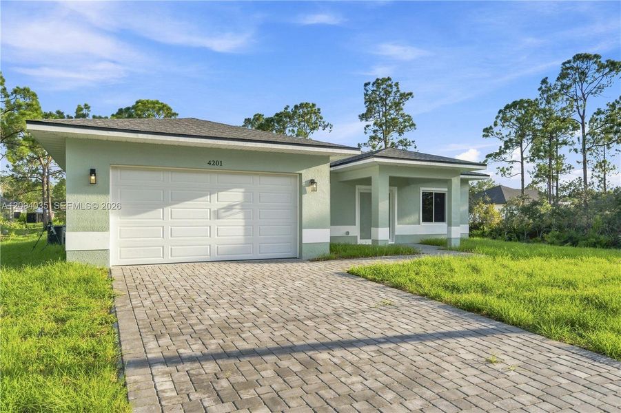Exterior details and patio area of a home in , Sebring (Image 20). Exterior details and patio area of a home in , Sebring (Image 20).