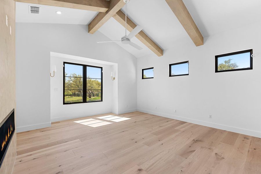 Spacious, unfurnished interior of a new home in , Georgetown (Image 24).
