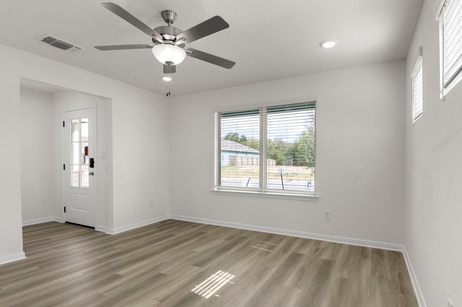 Spacious, unfurnished interior of a new home in Blanco Vista, San Marcos (Image 23). Spacious, unfurnished interior of a new home in Blanco Vista, San Marcos (Image 23).