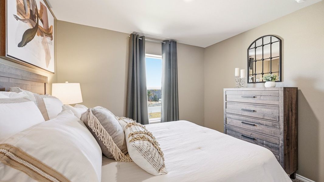 Furnished interior view inside a new home in Sunnycreek, Crowley (Image 25).