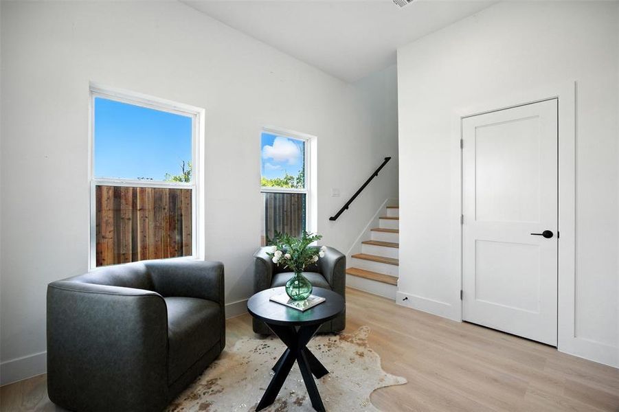 Furnished interior view inside a new home in , Dallas (Image 13).