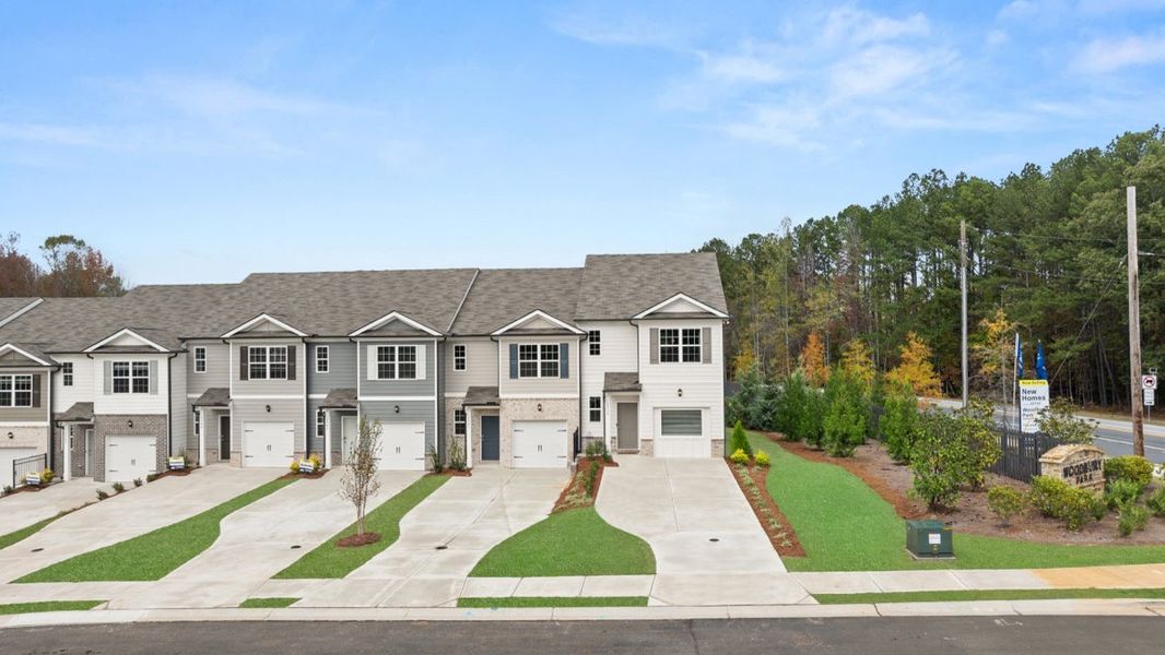 Representative exterior photo of a completed home built from the PEARSON II by D.R. Horton in Woodbury Park, Atlanta, GA (Image 21).