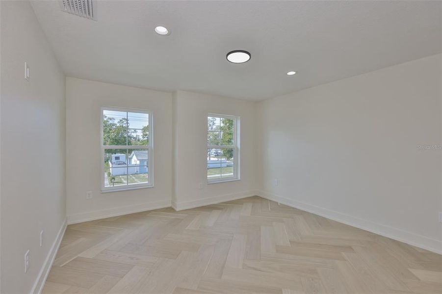 Spacious, unfurnished interior of a new home in , Tampa (Image 51). Spacious, unfurnished interior of a new home in , Tampa (Image 51).