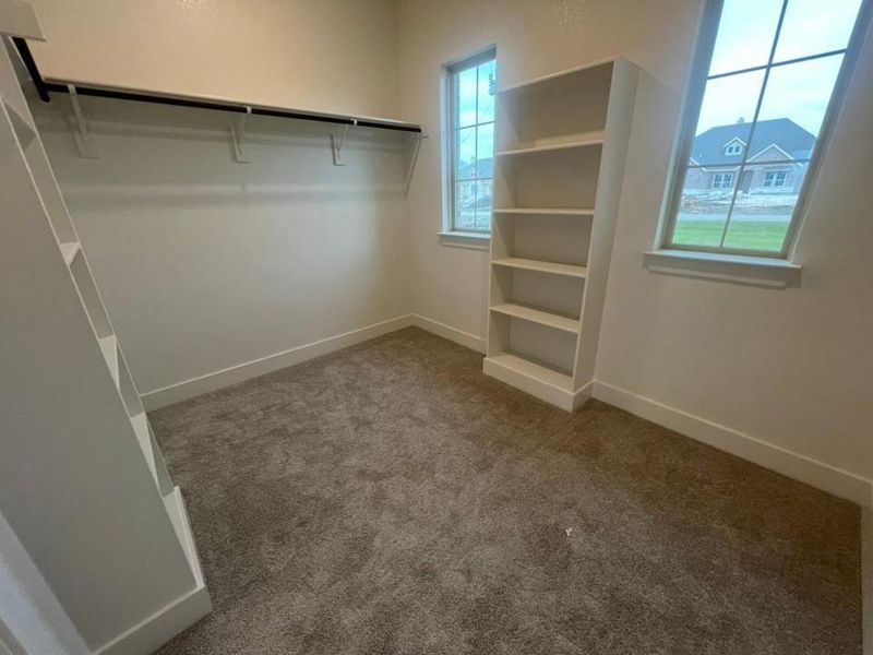 Spacious, unfurnished interior of a new home in Fannin Ranch, Leonard (Image 10).