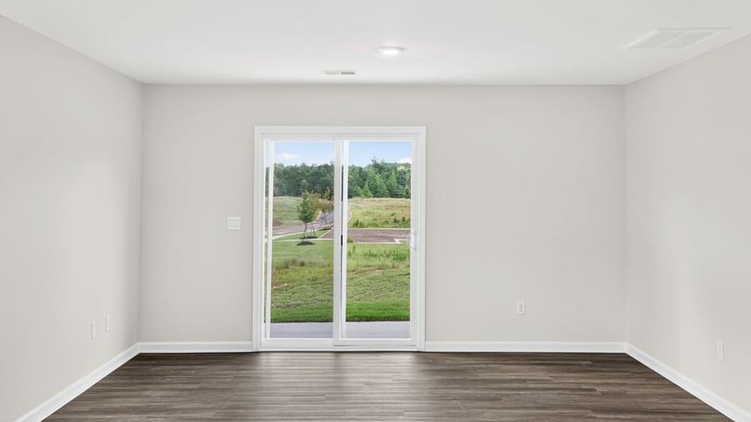 Spacious, unfurnished interior of a new home in Seneca Falls, Seneca (Image 18).