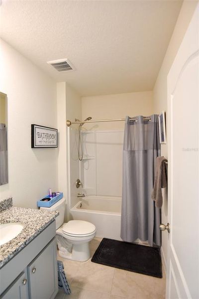 Furnished interior view inside a new home in Oak Leaf Preserve, New Smyrna Beach (Image 9). Furnished interior view inside a new home in Oak Leaf Preserve, New Smyrna Beach (Image 9).