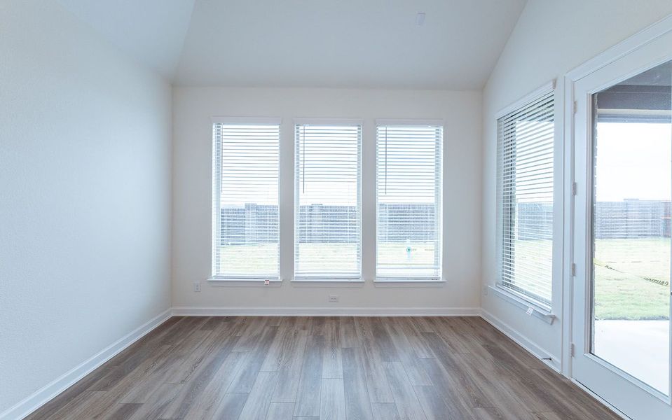 Spacious, unfurnished interior of a new home in Sonoma Verde, Rockwall (Image 11). Spacious, unfurnished interior of a new home in Sonoma Verde, Rockwall (Image 11).