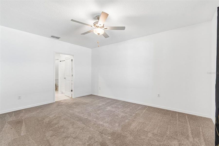Spacious, unfurnished interior of a new home in , Zephyrhills (Image 19).
