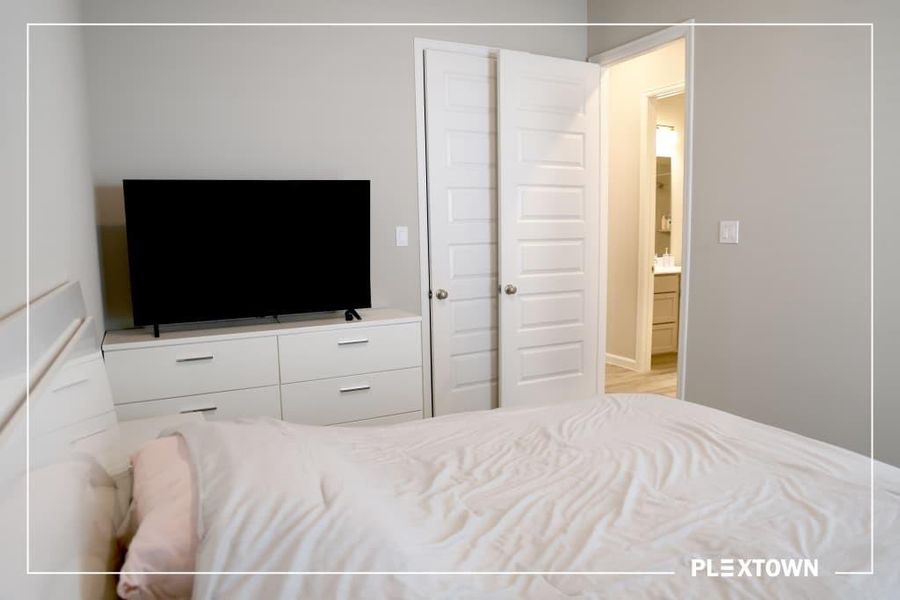 Furnished interior view inside a new home in StoneCreek Estates, Richmond (Image 9). Furnished interior view inside a new home in StoneCreek Estates, Richmond (Image 9).