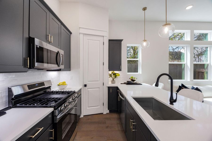 Furnished interior view inside a new home in Montridge, Houston (Image 29).