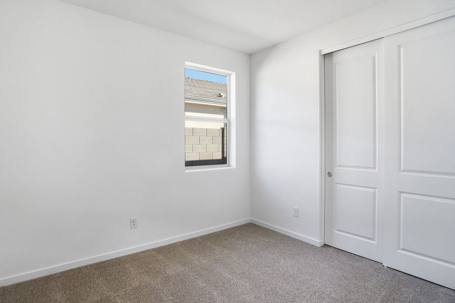 Spacious, unfurnished interior of a new home in Montana Vista - Highland, Buckeye (Image 27).